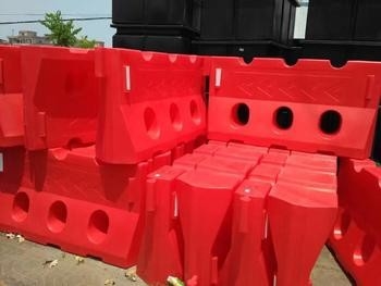 OEM Plastik Yol Bariyeri Rotomoulding Kalıbı